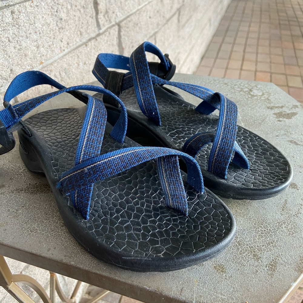 Mens Youth Chaco Water River Sandals 7 40 Like New